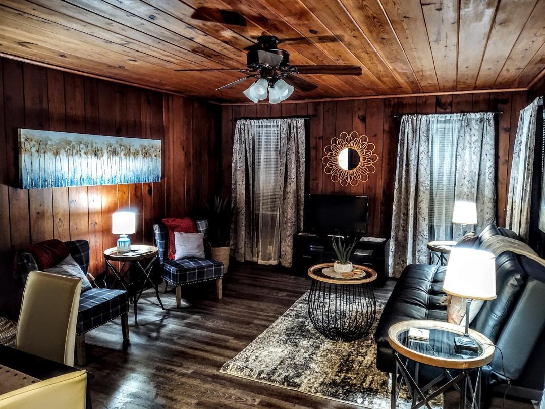 Edgewater Resort Cottage #1 ฮอตสปริงส์ ภายนอก รูปภาพ