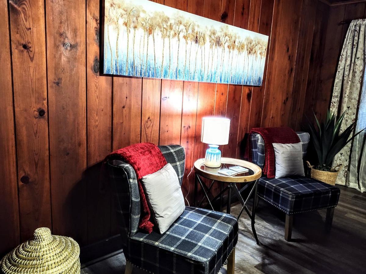 Edgewater Resort Cottage #1 ฮอตสปริงส์ ภายนอก รูปภาพ